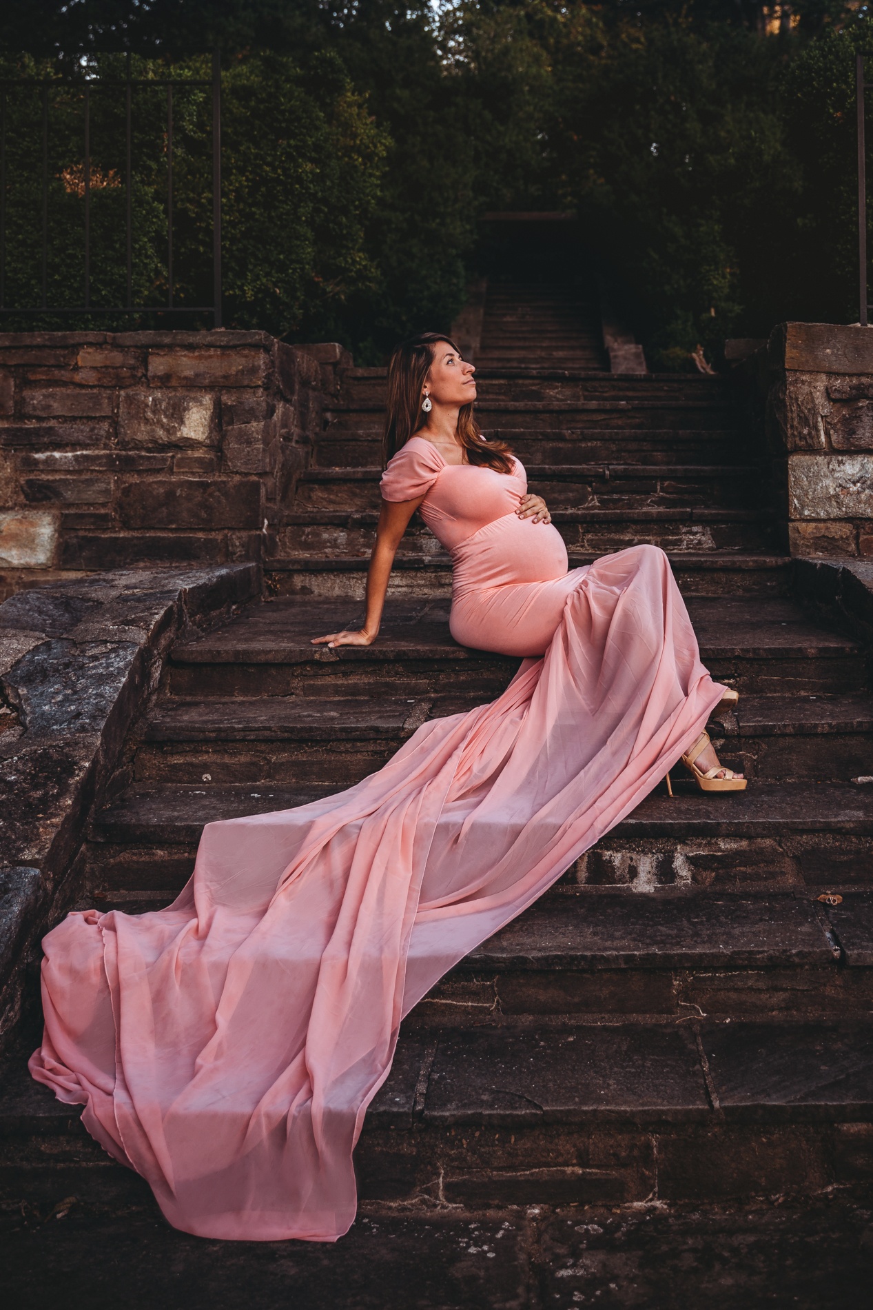 bethesda outdoor maternity photographer pregnant woman in pink gown on stairs
